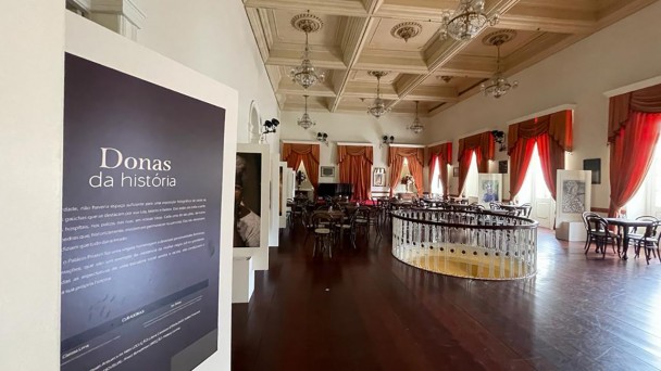 Theatro São Pedro recebe a exposição Donas da História