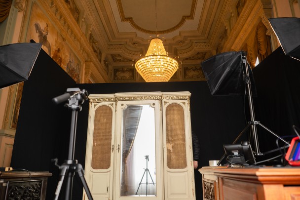 Ação de restauro em conjunto de mobiliário tem início no Palácio Piratini   